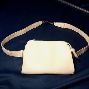 A New Day convertible crossbody/shoulder/belt bag Buttercream leather good shape